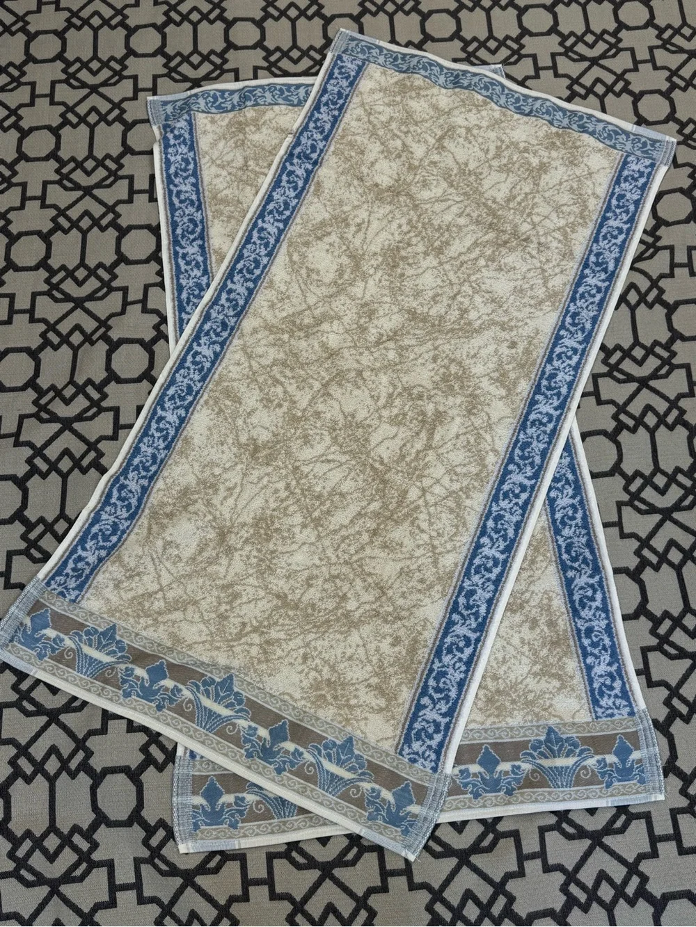 NWT Royal Velvet Fieldcrest RU Florentine Champagne Bath Towels Set of 2 USA
